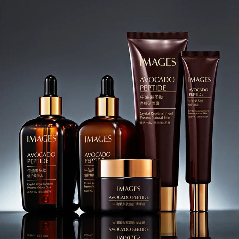 Kit completo per la cura del viso con detergente, siero e crema