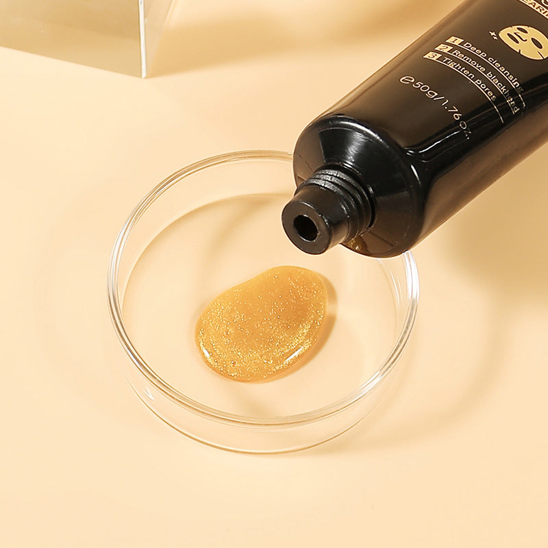 Dettaglio della maschera viso illuminante con bava di lumaca